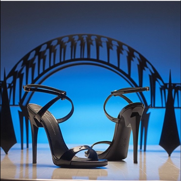 giuseppe zanotti ⚡️NEW ⚡️ sculpted black heel - Picture 5 of 13